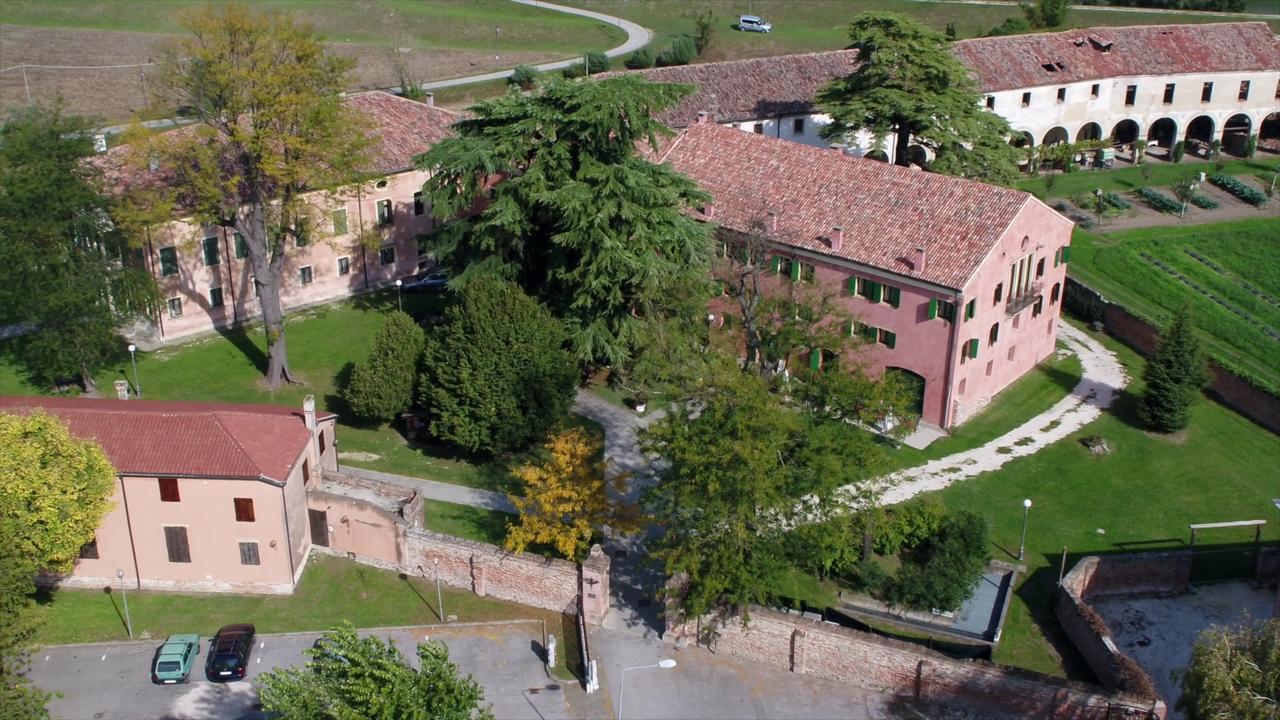 Hotel La Corte Correzzola Exterior photo
